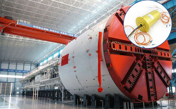 �ܘ��C���h