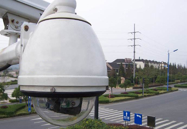 �����򻬭h