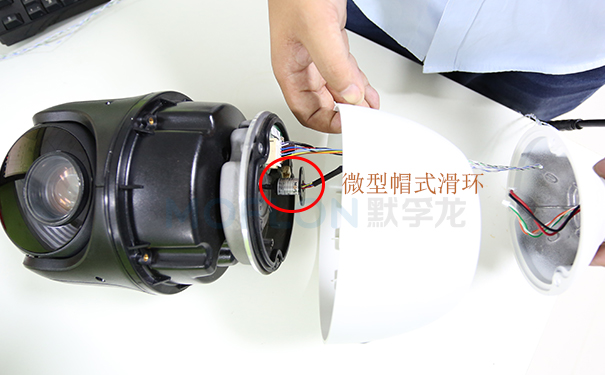 �����򻬭h