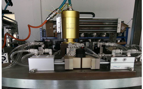 ����D(zhu��n)�_Һ�����D(zhu��n)���^